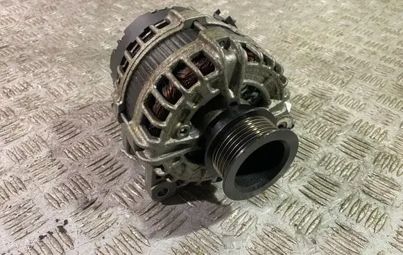 Volvo XC60 Generator/alternator 30659580