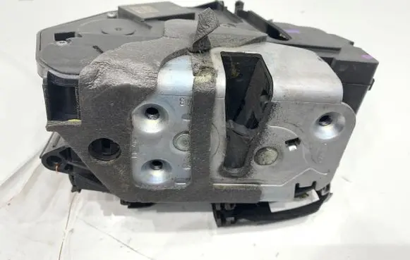 Ford Fiesta Front door lock 8A6A-A21813-AG