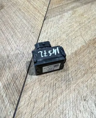 Opel Insignia A Sensor 002455008000 9570930003