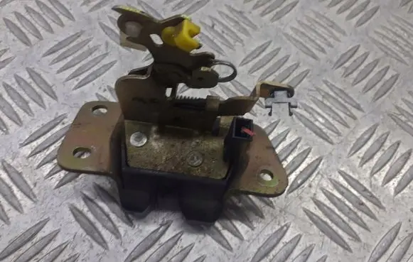 Mitsubishi Space Star Tailgate lock latch 