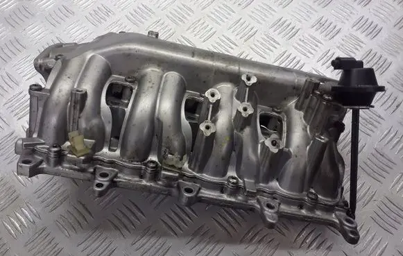 Opel Astra H Intake manifold 700997110