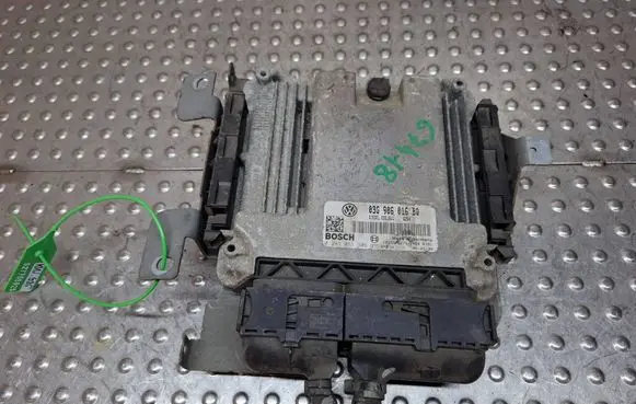 Volkswagen Touran I Engine control unit/module S27705925 03G906016BQ