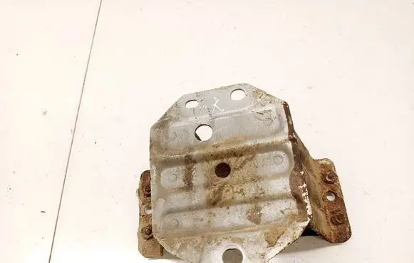 Toyota Avensis T250 Rear bumper mounting bracket 