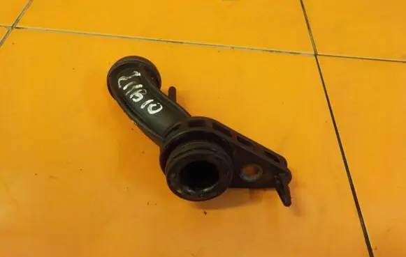 Dodge Nitro Engine coolant pipe/hose 