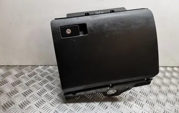 Volkswagen PASSAT B6 Glove box 3C1857097