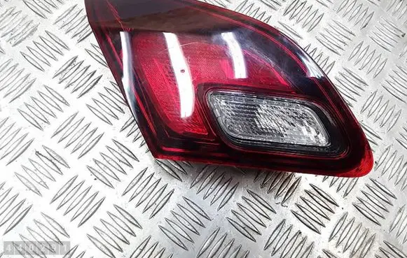 Opel Astra J Tailgate rear/tail lights 1090098
