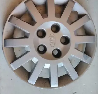 KIA Carnival R15 wheel hub/cap/trim ok53a37170
