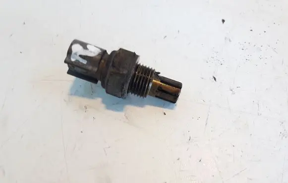 Toyota Avensis T250 Intake air temperature sensor 0100976768