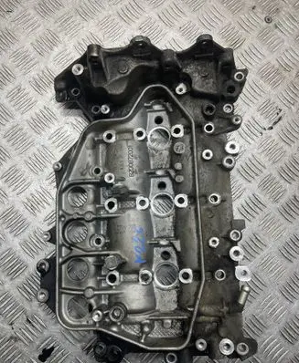 Infiniti FX Rocker cam cover 8200872001