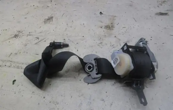 KIA Sportage Front seatbelt 88810-3U210ED