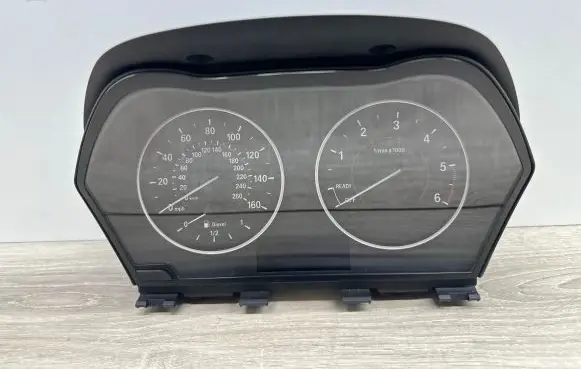 BMW 1 F20 F21 Speedometer (instrument cluster) 9276599 04743471 17649411