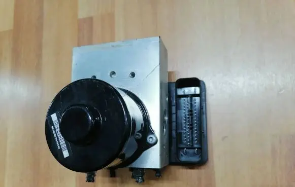 Volkswagen Touareg I ABS Pump 7L0907379E 7L0614111F 10092503243