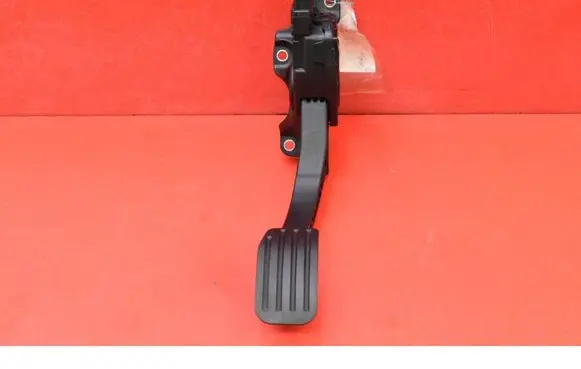 Ford Mondeo MK IV Accelerator throttle pedal 6G929F836RC