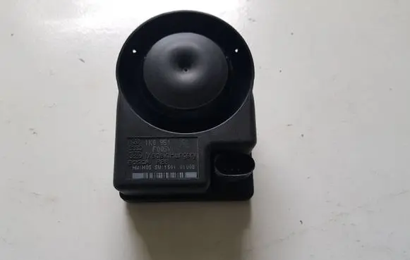 Audi A5 8T 8F Alarm system siren 1K0951605C