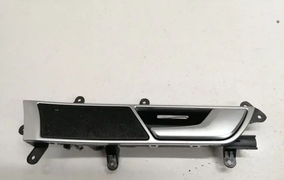 Audi A6 S6 C6 4F Front door interior handle 4F0837020B