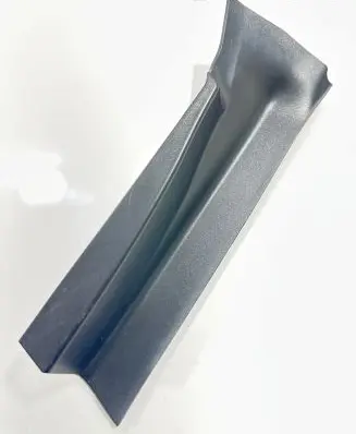 Rear/tail light trim molding