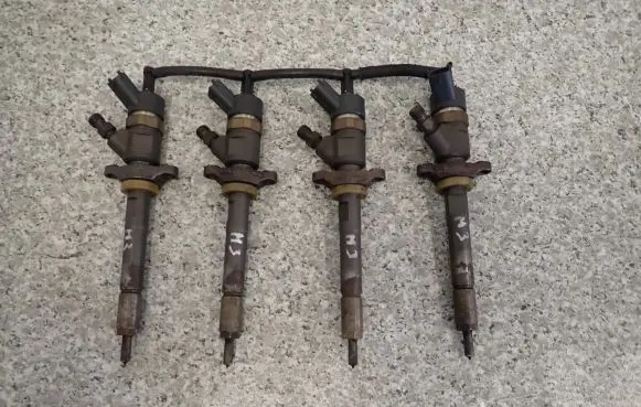 Mazda 3 I Fuel injector