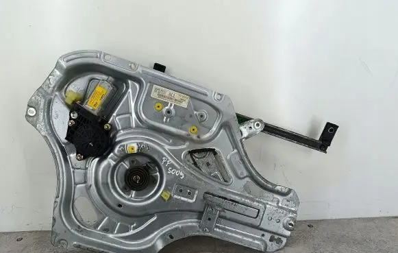 KIA Opirus Front door window regulator with motor 