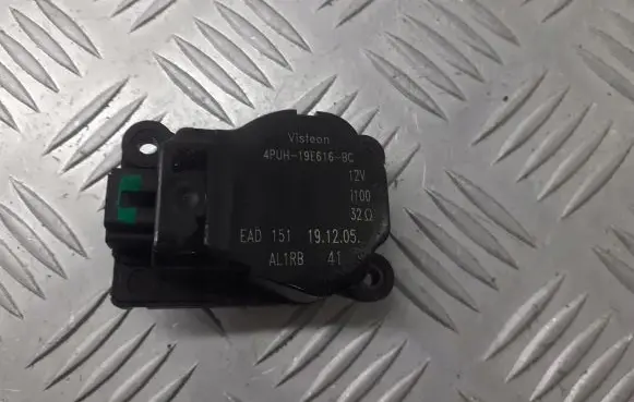 Peugeot 407 A/C air flow flap actuator/motor 4PUH-19E616-BC