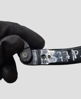Volvo S60 Front door check strap stopper 31298466 C8P5D