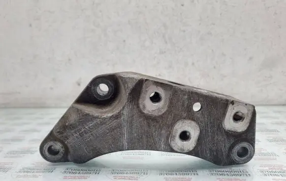Volkswagen PASSAT B6 Gearbox mounting bracket 1K0199117AC 1K0199117
