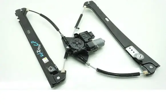Skoda Kamiq Front door window regulator with motor 2Q2959406G