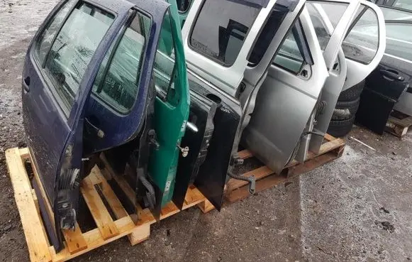 Peugeot Partner Front door