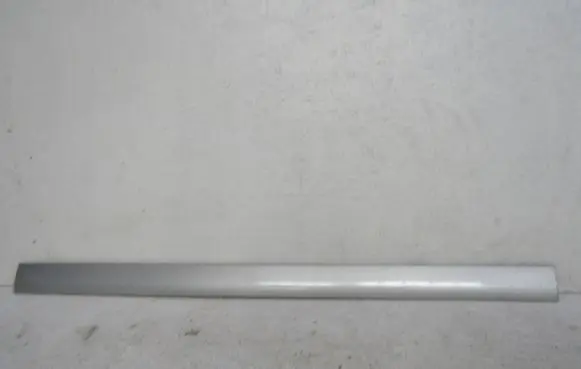 Volkswagen Transporter - Caravelle T5 Tailgate trim 7H5853955B