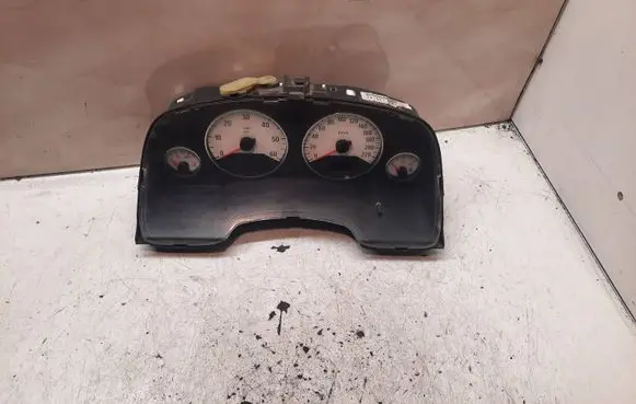 Opel Zafira A Speedometer (instrument cluster) 24461761