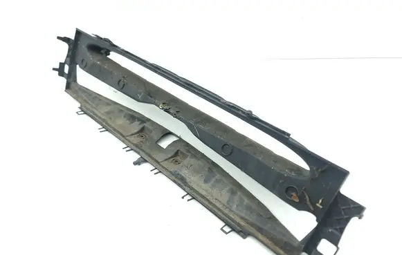 Tesla Model S Intercooler air guide/duct channel