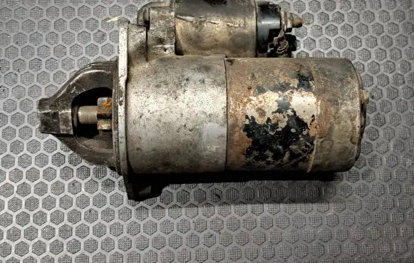 Mitsubishi Eclipse Starter motor M1T70483