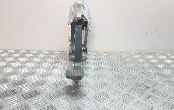 Clutch pedal