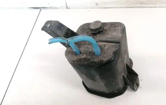 Active carbon filter fuel vapour canister