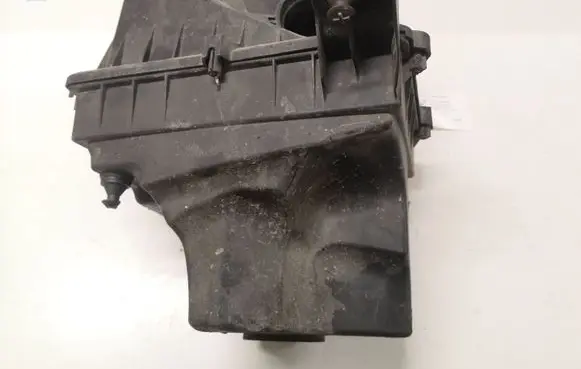 Ford Focus C-MAX Air filter box 3M519600