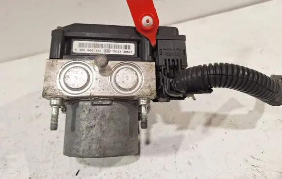 Peugeot 107 ABS Pump 0265231579