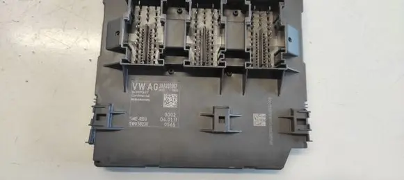 Volkswagen PASSAT B7 Comfort/convenience module 3AA937087 S0452 0002