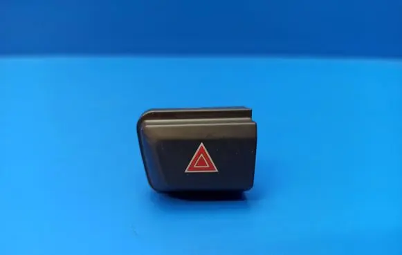 Peugeot 208 Hazard light switch