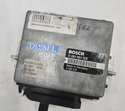 BMW 5 E34 Engine control unit/module 0281001122 2242212