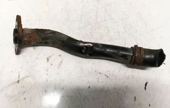 Engine coolant pipe/hose