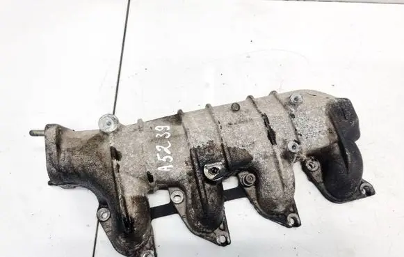 Citroen C5 Intake manifold 9635616310