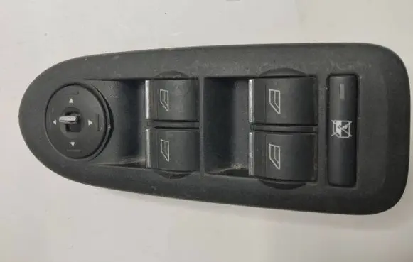 Ford Kuga I Electric window control switch P8M5T14A132AC 3S003188100 SN09847100140469