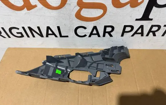 Skoda Octavia Mk4 Front bumper mounting bracket 5E3807056C