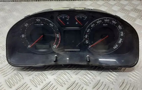 Skoda Superb B5 (3U) Speedometer (instrument cluster) 3U0920810A