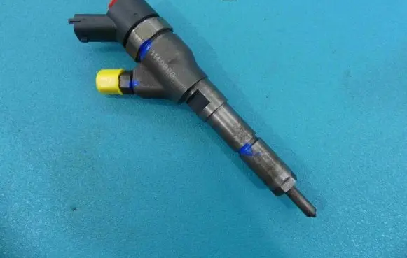 Citroen Berlingo Fuel injector 0445110044 IMPRK1149880