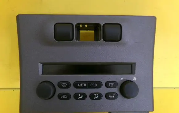 Opel Zafira A Climate control unit 24439584 330188061
