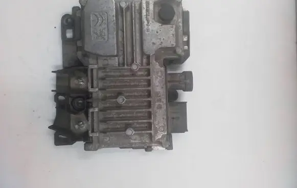 Peugeot 208 Engine control unit/module 9808655680 28292083 00011419133