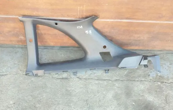 Toyota Celica T180 Other sill/pillar trim element