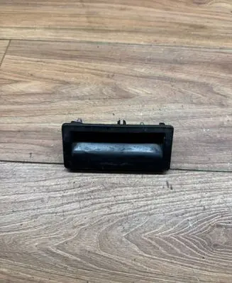 Volkswagen Tiguan Tailgate/trunk/boot exterior handle 5N0827566