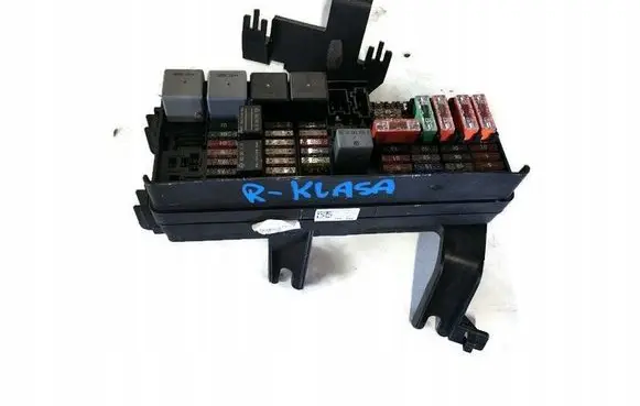 Mercedes-Benz R W251 Fuse box set A1645403072