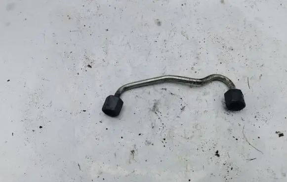 BMW X3 E83 Fuel injector supply line/pipe NOCODE